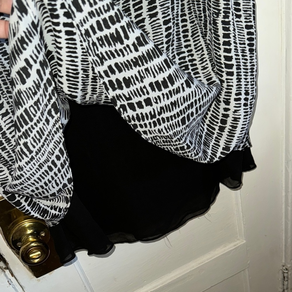 Violet & Claire Keyhole Lined Layered Tunic Blouse Size 3X - Picture 3 of 7